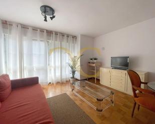 Sala d'estar de Dúplex en venda en Parres amb Calefacció, Traster i Moblat