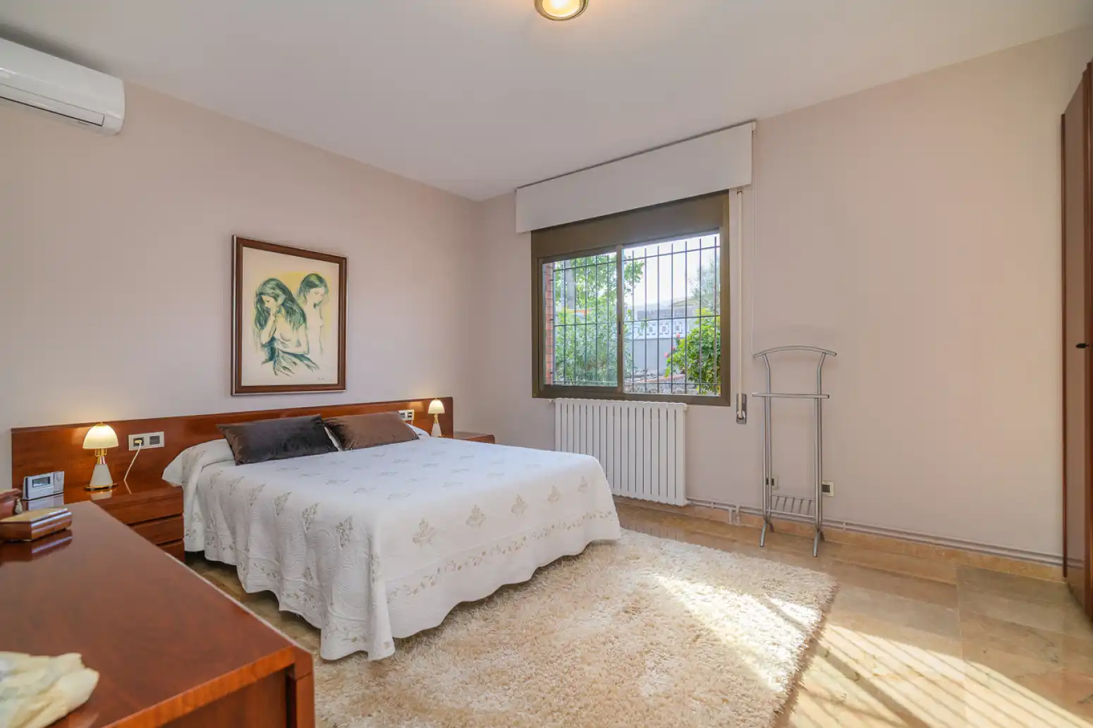 Habitación de Casa o chalet en venta en Gavà con Terraza, Piscina y Balcón