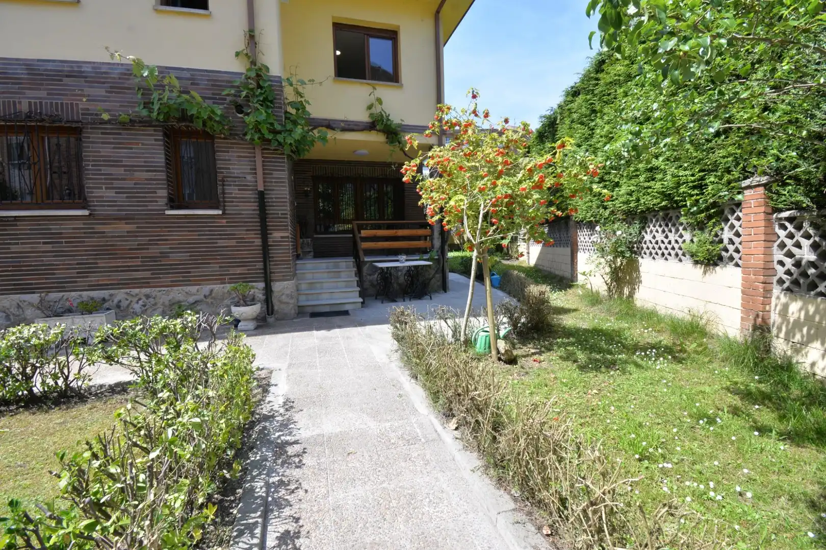 Garten von Haus oder Chalet zur Miete in Oviedo  mit Abstellraum