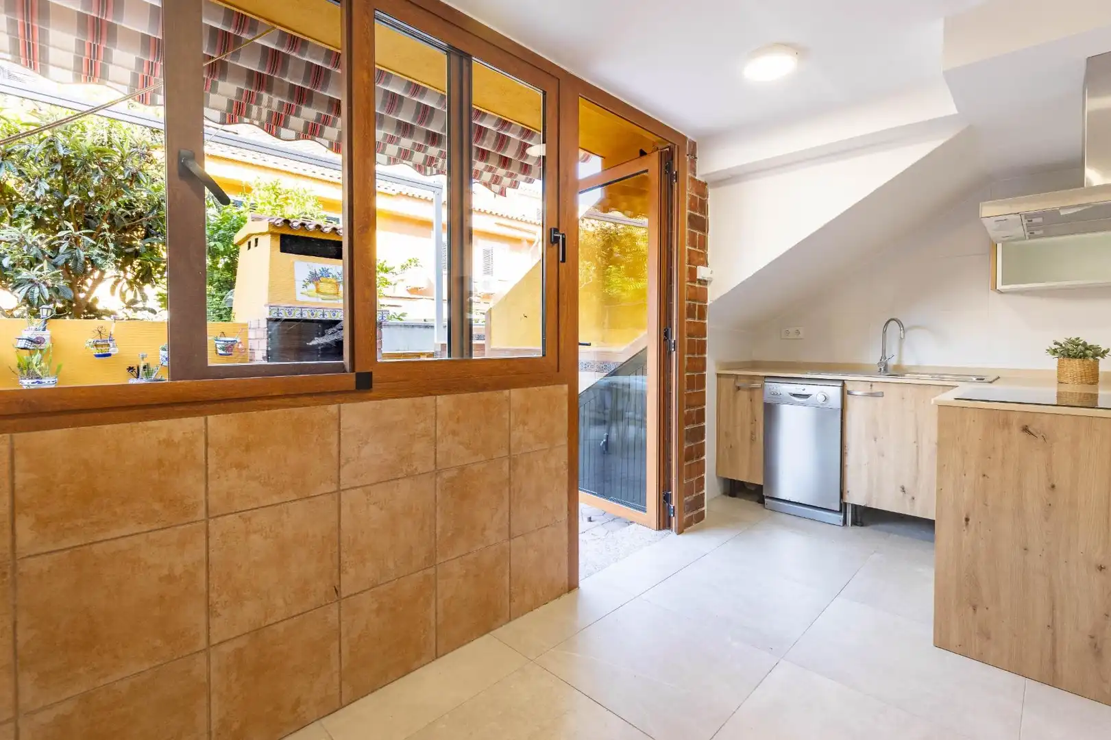 Cocina de Casa adosada en venta en Paterna con Calefacción, Jardín privado y Terraza
