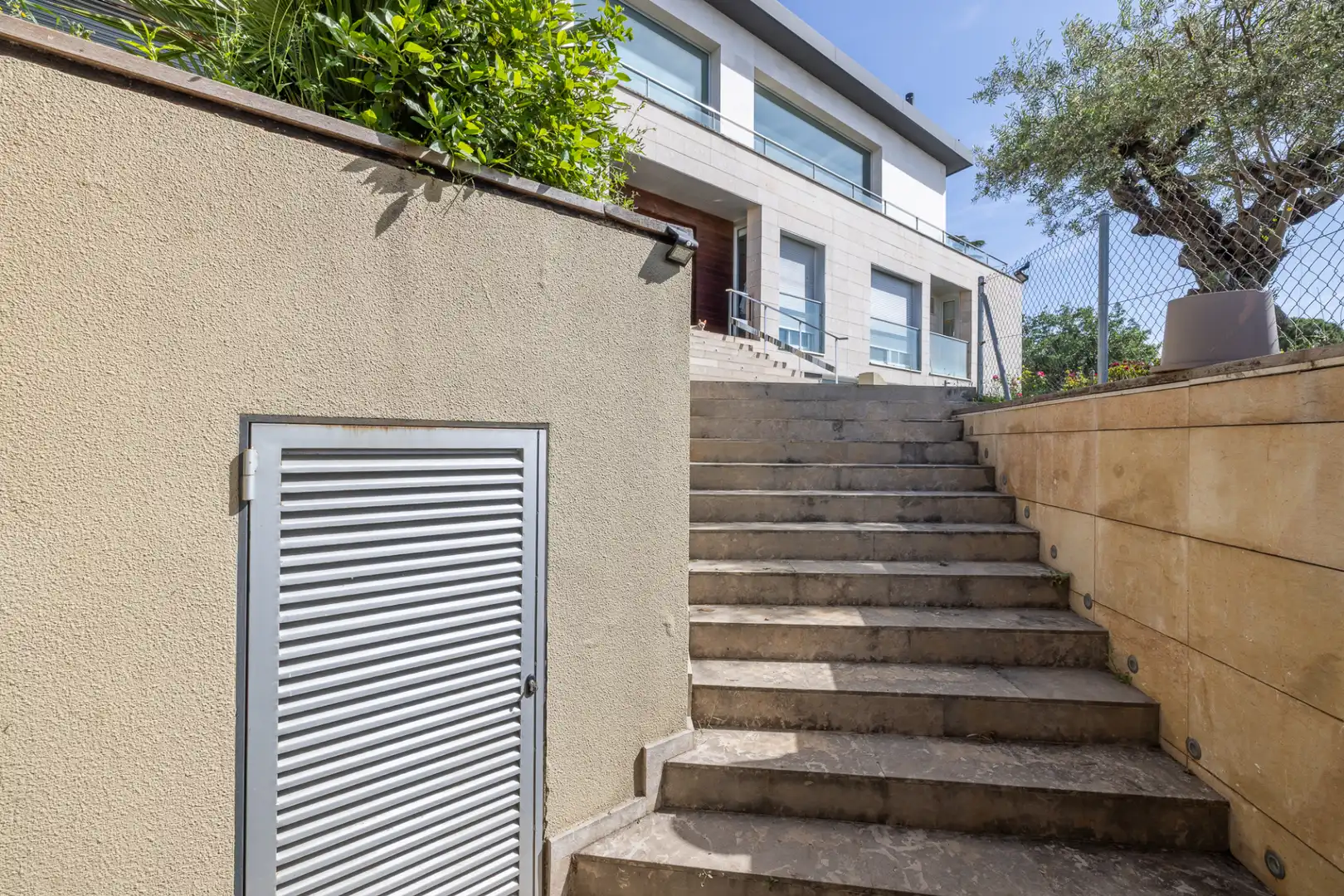 Exterior view of Houses for sale in Cerdanyola del Vallès  with Furnished