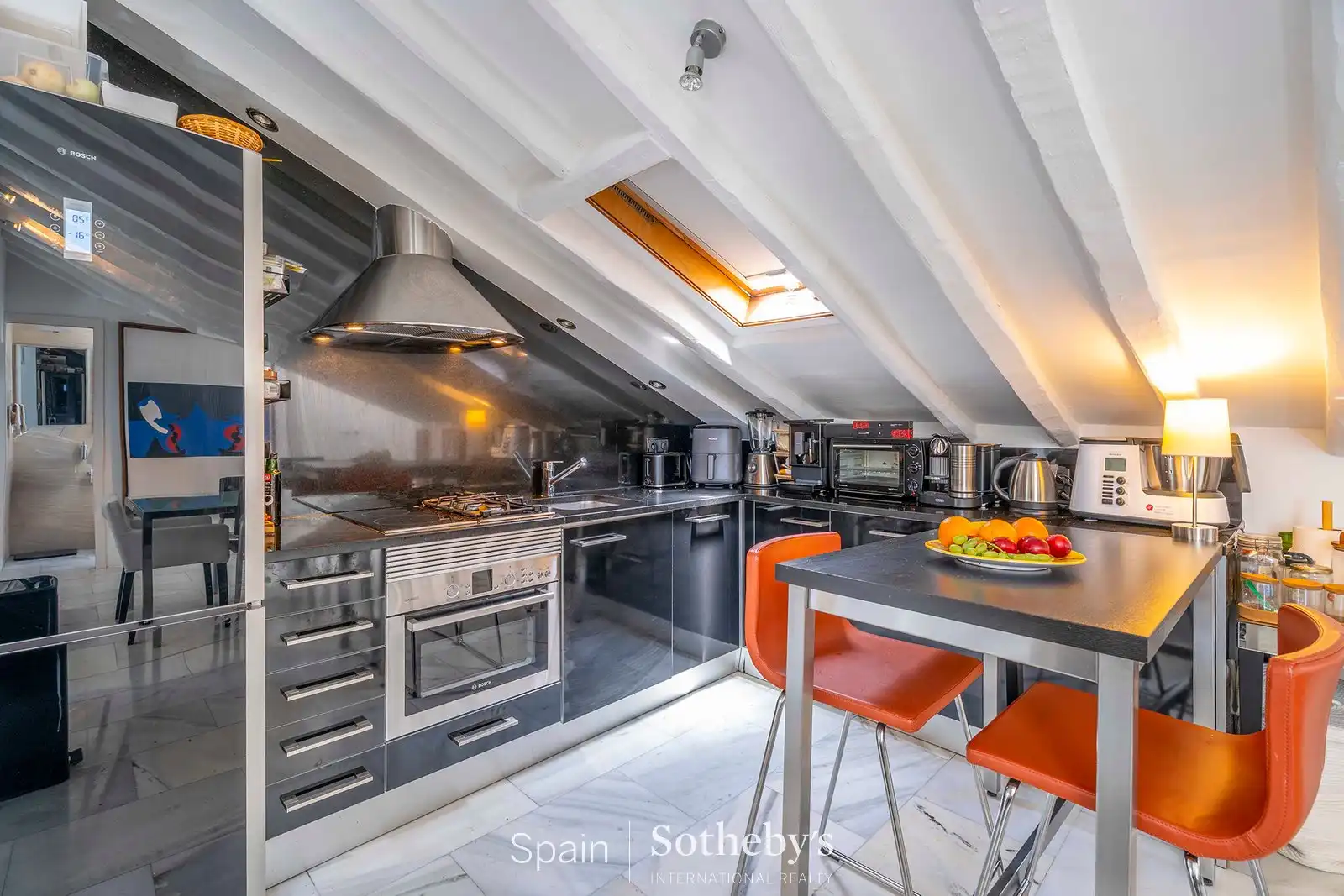 Cocina de Ático de alquiler en Madrid con Aire acondicionado, Calefacción y Terraza