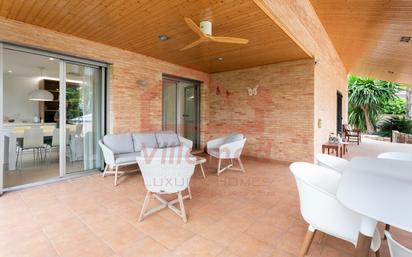 Terrassa de Casa o xalet en venda en L'Eliana amb Aire condicionat, Calefacció i Jardí privat
