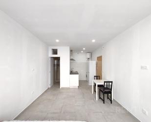 Study to rent in Carrer de L'olivera de Sistrells, Salut - Lloreda