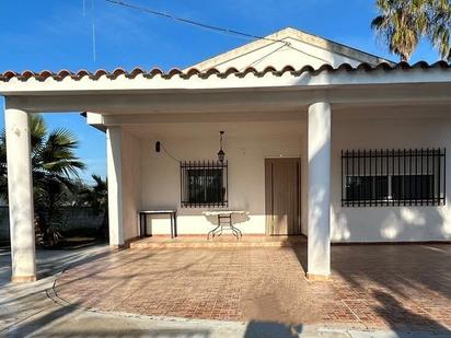 Exterior view of House or chalet for sale in Villanueva de la Serena  with Air Conditioner, Private garden and Storage room