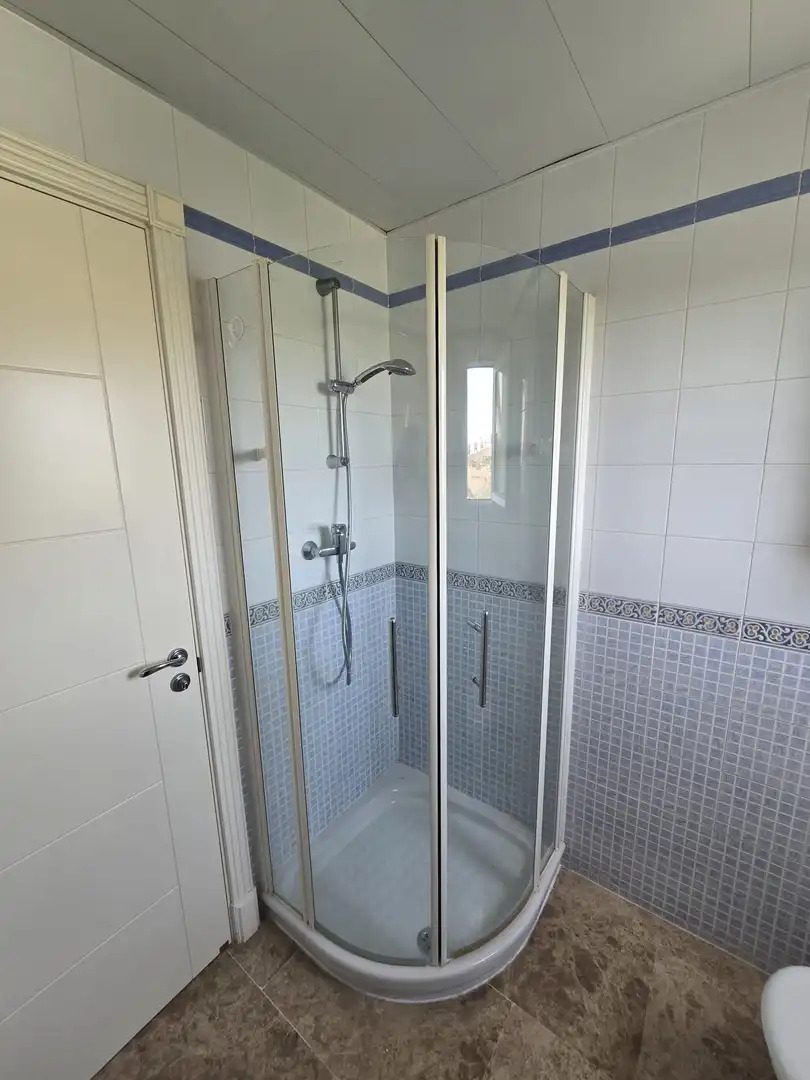 Apartamento con piscina en venta en Green Hills, imagen 24