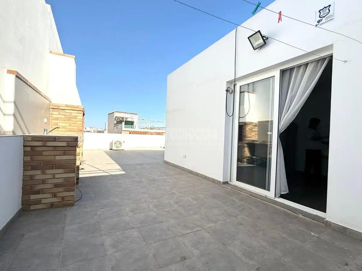 Terraza de Casa adosada en venta en Almería con Calefacción y Terraza