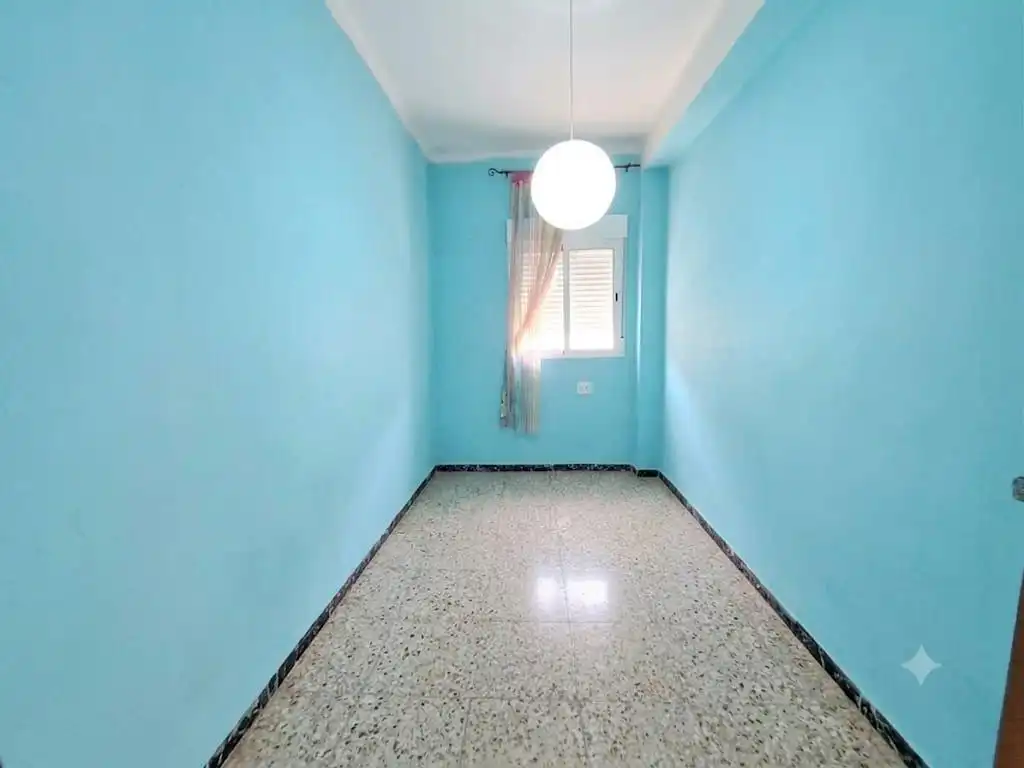 Dormitori de Casa o xalet en venda en Carcaixent amb Aire condicionat i Terrassa