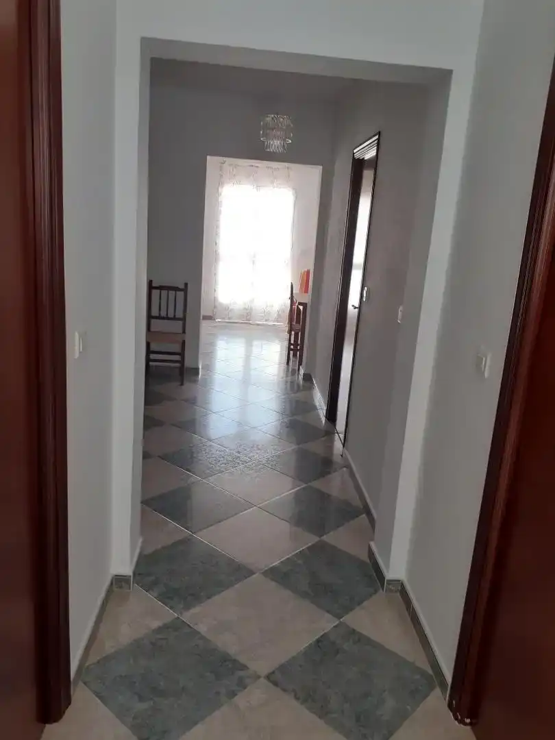 Casa adosada en venda en El Almendro amb Jardí privat i Moblat