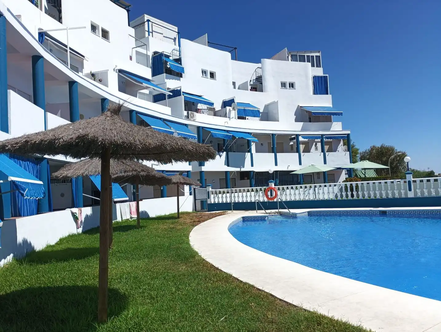 Vista exterior de Piso en venta en Matalascañas 