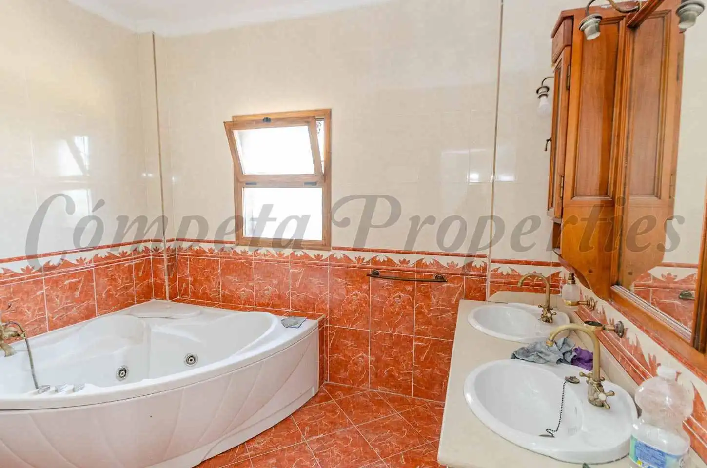 Casa amb piscina en venda a Sedella, imagen 8