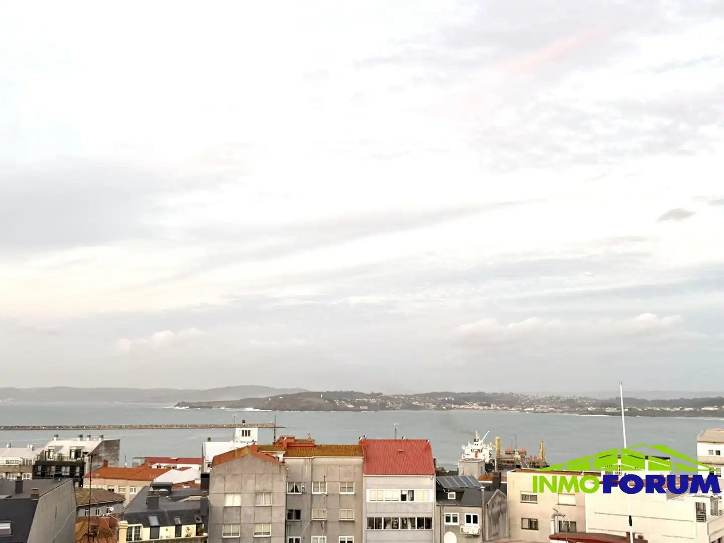 Vista exterior de Pis en venda en A Coruña Capital  amb Parquet