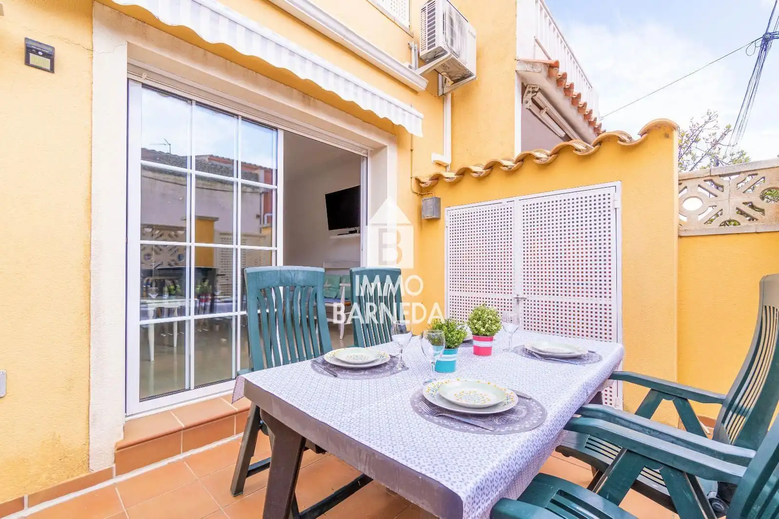Vista exterior de Casa o chalet en venta en Empuriabrava con Aire acondicionado, Calefacción y Terraza