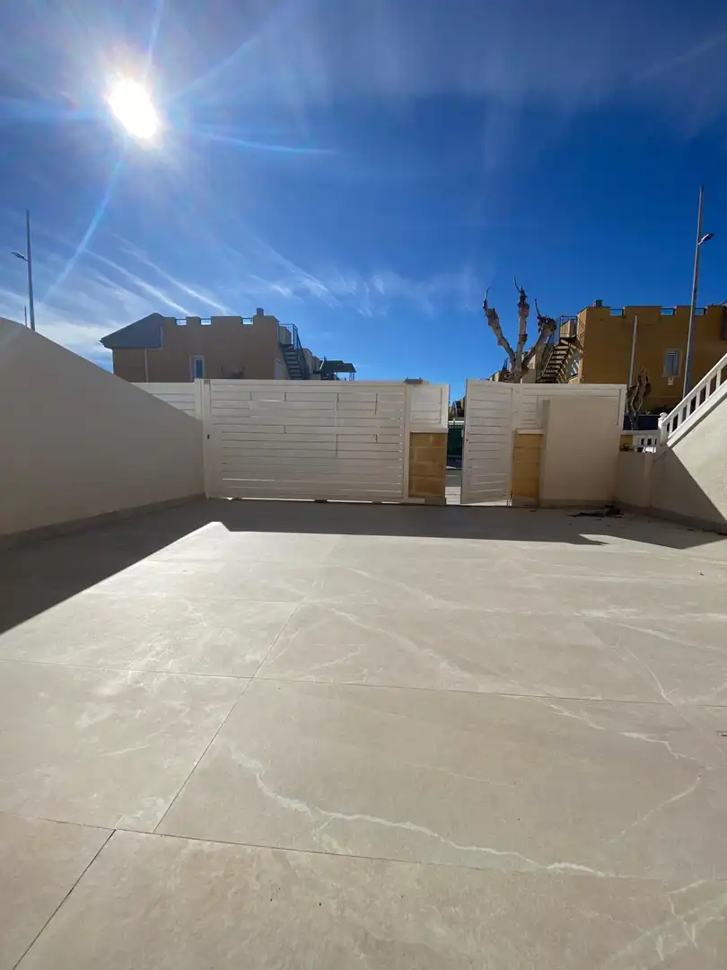 Terrassa de Planta baixa en venda en Pilar de la Horadada amb Terrassa, Piscina i Piscina comunitària