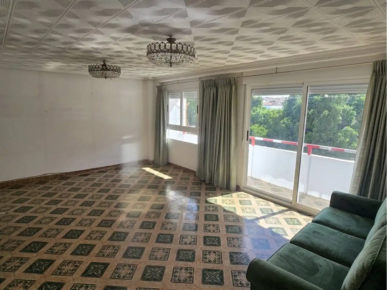 Piso con terraza en venta en Calle Conchita Piquer, imagen 2