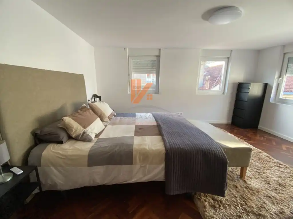 Habitación de Apartamento de alquiler en Santiago de Compostela  con Amueblado
