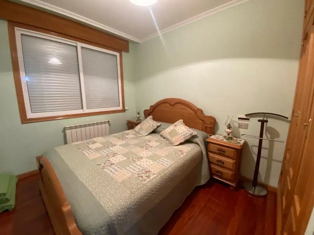Habitación de Casa o chalet en venta en O Irixo con Calefacción, Jardín privado y Parquet
