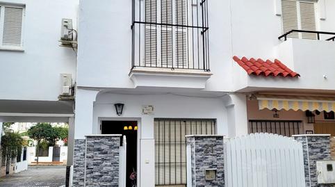 Foto 3 de Casa adosada en venta en Calle Gracia Montes, Playa Cruz del Mar, Cádiz