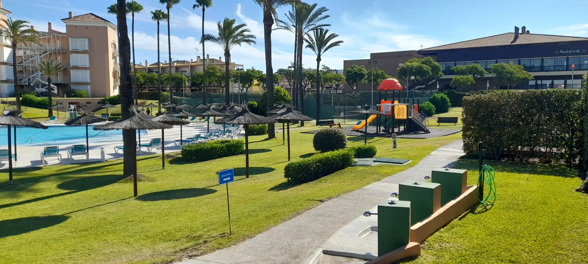 Apartament amb piscina en venda a Avenida de Islantilla, imagen 5