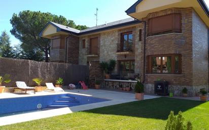 Jardí de Casa o xalet en venda en Galapagar amb Terrassa i Piscina