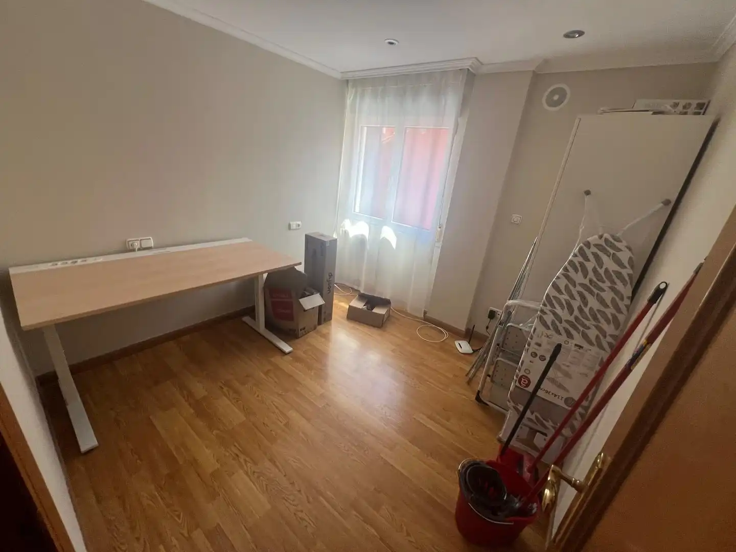 Dormitori de Pis en venda en Gijón  amb Parquet i Alarma