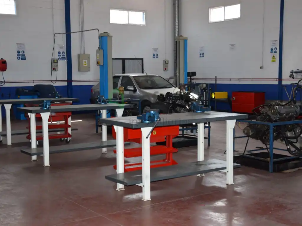 Nau industrial en venda en Badajoz