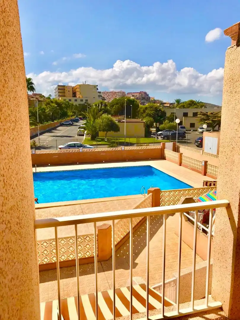 Piscina de Dúplex de lloguer en La Manga del Mar Menor amb Terrassa, Piscina i Moblat