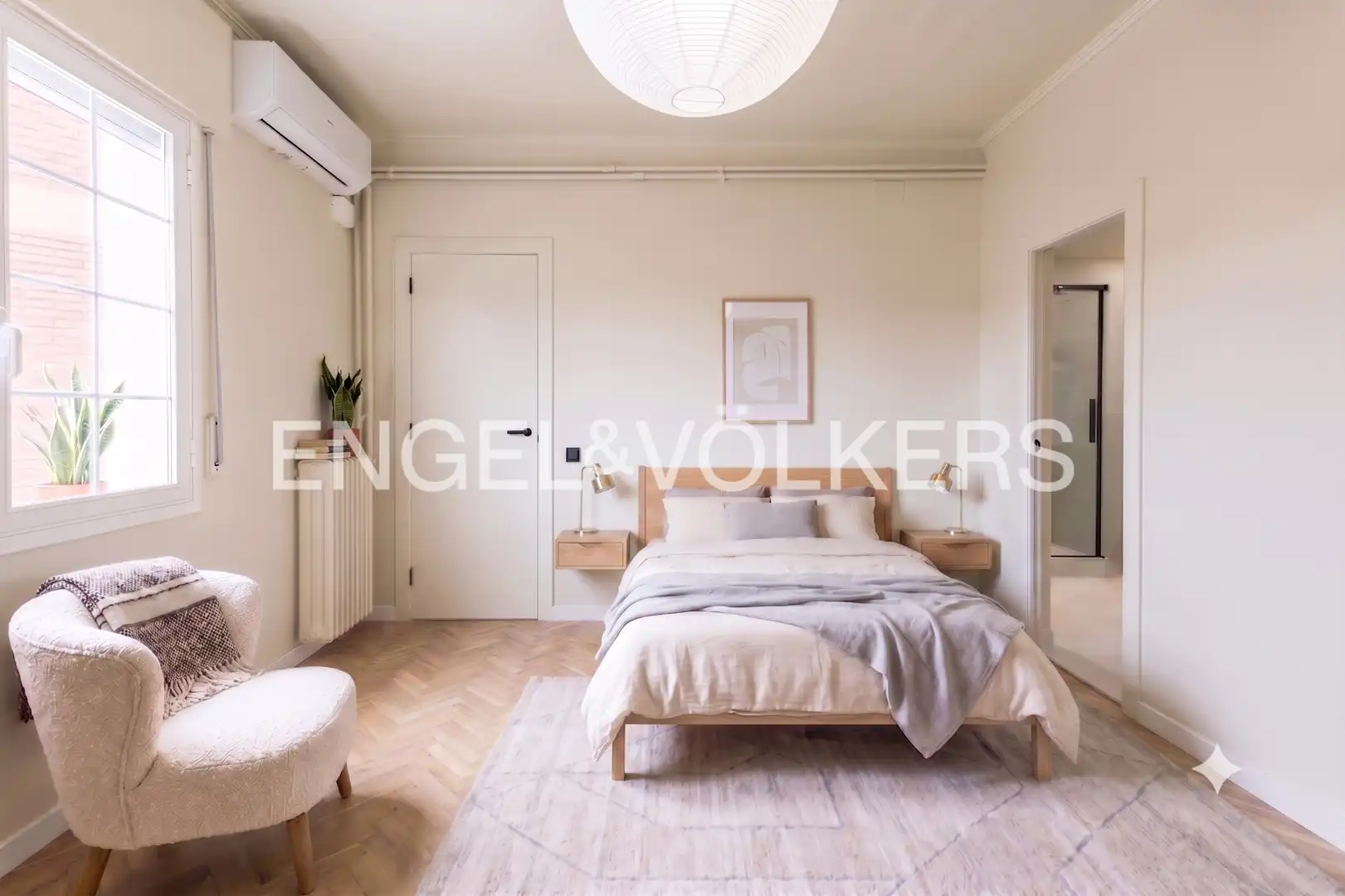 Bedroom of Flat for sale in Barcelona  with Air Conditioner, Heating and Parquet flooring