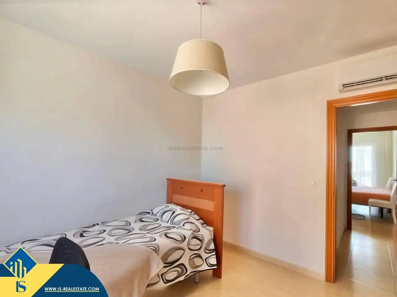 Dormitori de Àtic de lloguer en Orihuela amb Aire condicionat, Terrassa i Moblat