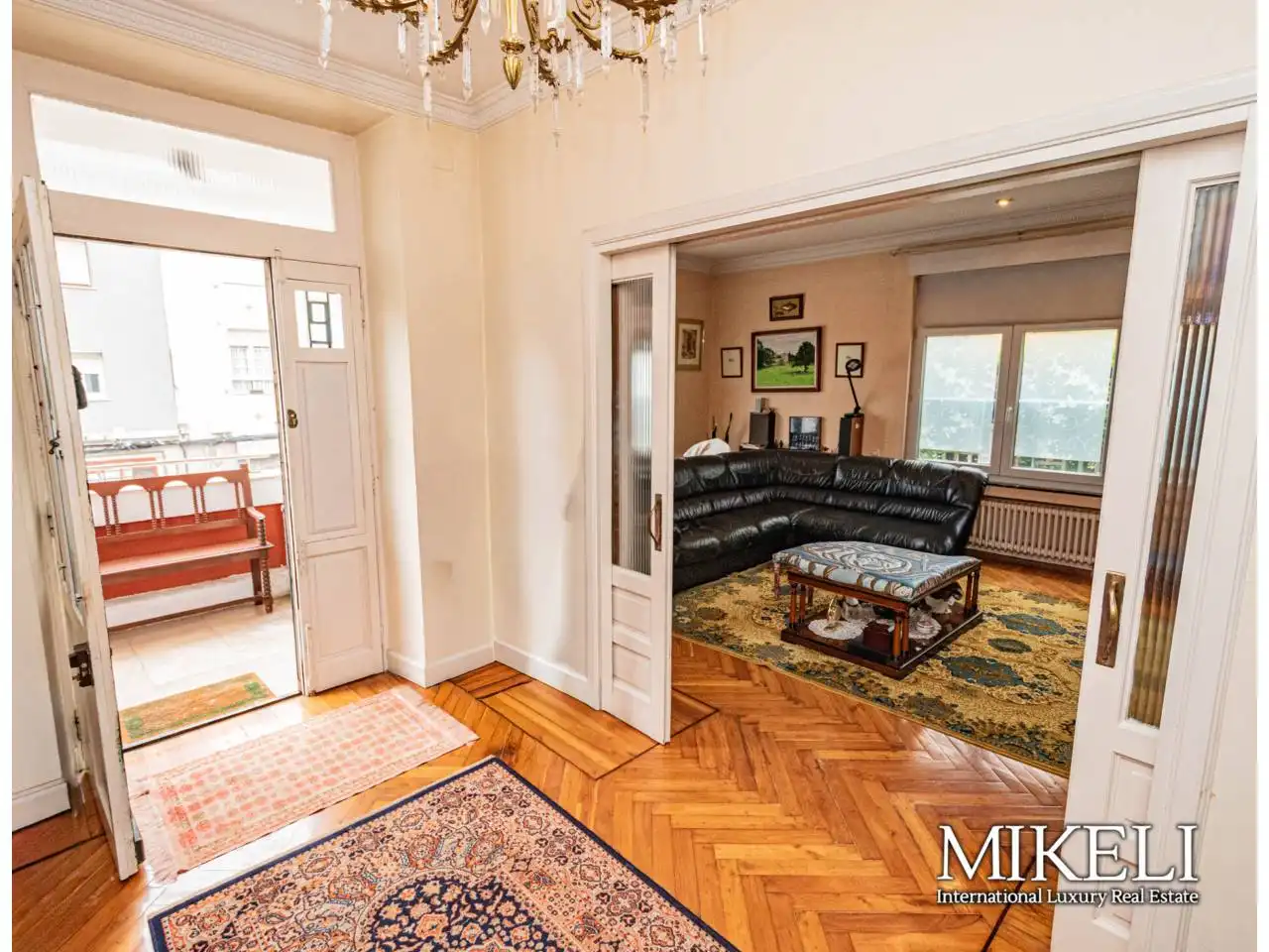 Wohnzimmer von Haus oder Chalet zum Verkauf in Santander mit Heizung, Privatgarten und Parkett