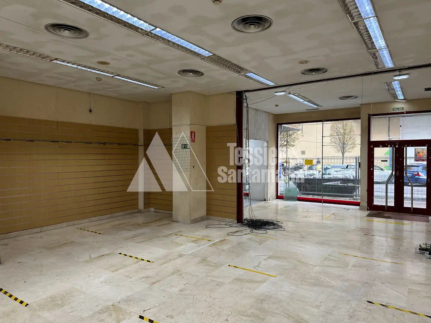 Gewerbefläche zur Miete in Calle Poeta Alfonso Camín, imagen 12