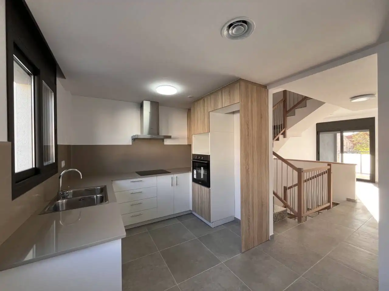 Küche von Wohnung zum Verkauf in Caldes de Montbui mit Klimaanlage, Heizung und Privatgarten