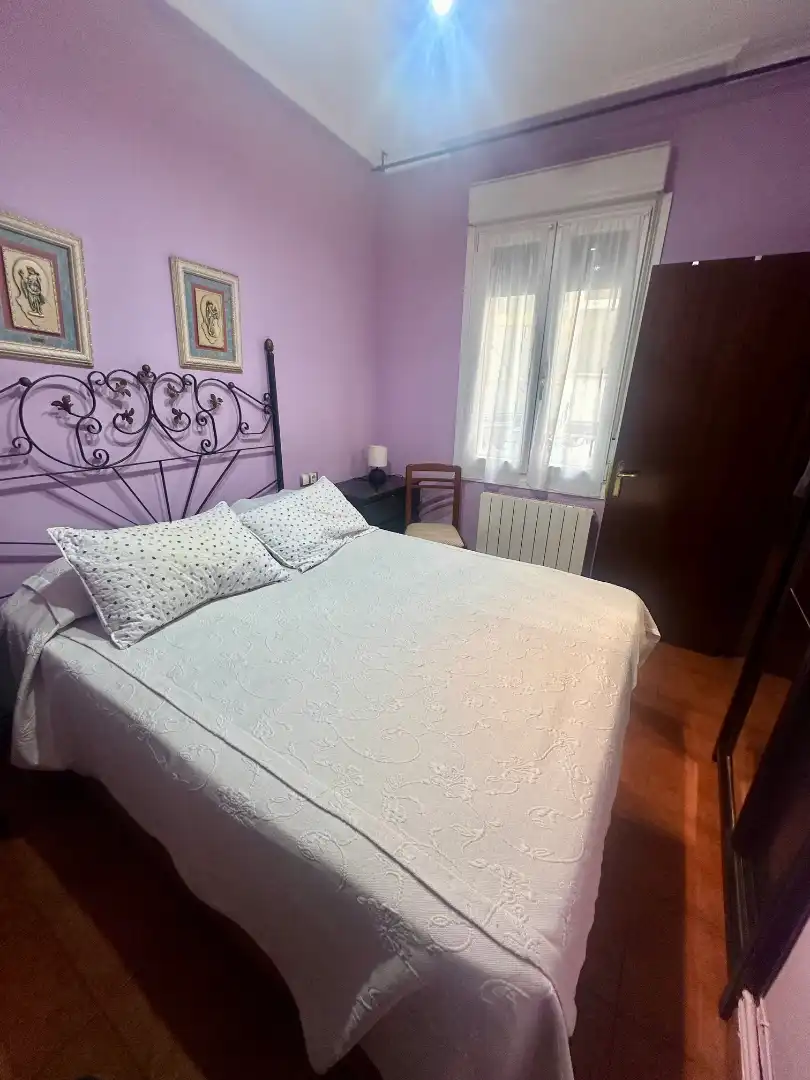 Bedroom of Flat for sale in Barakaldo   with Furnished