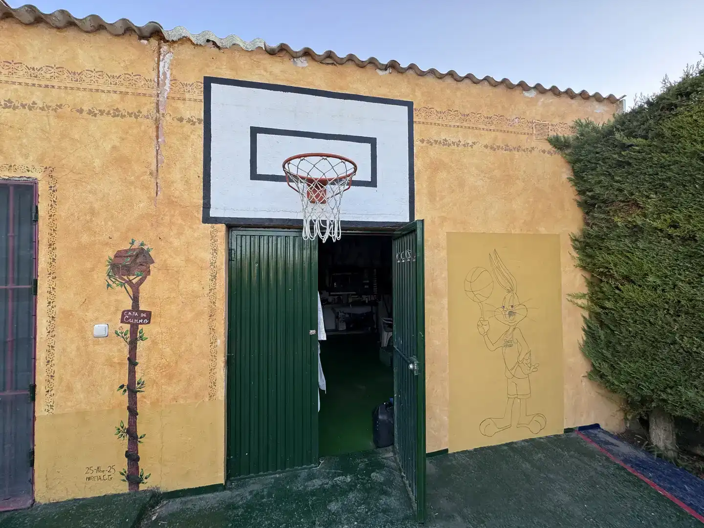 Finca rústica en venda en Grijota amb Jardí privat, Traster i Piscina
