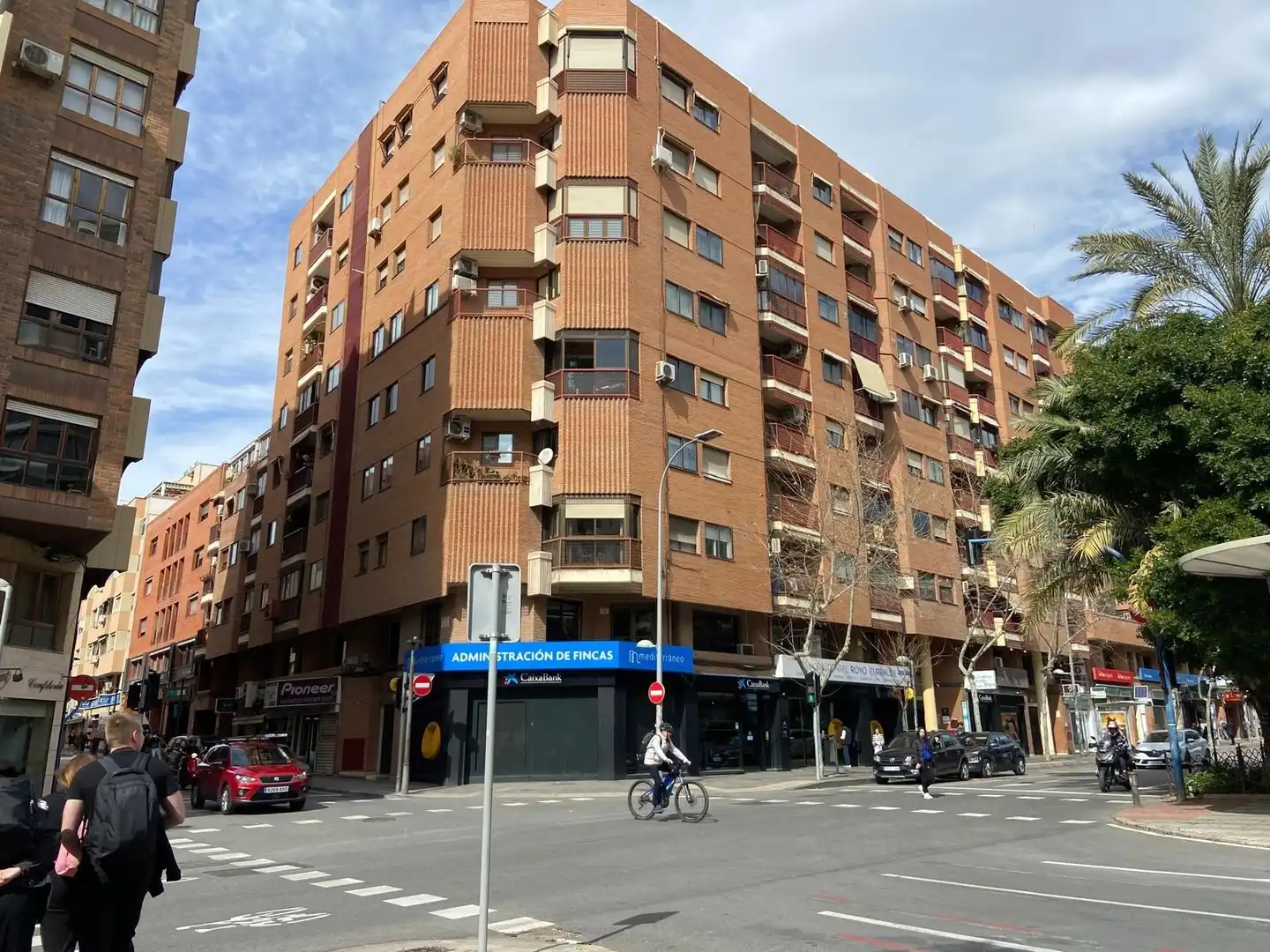 Vista exterior de Piso de alquiler en Alicante / Alacant con Aire acondicionado, Amueblado y Balcón