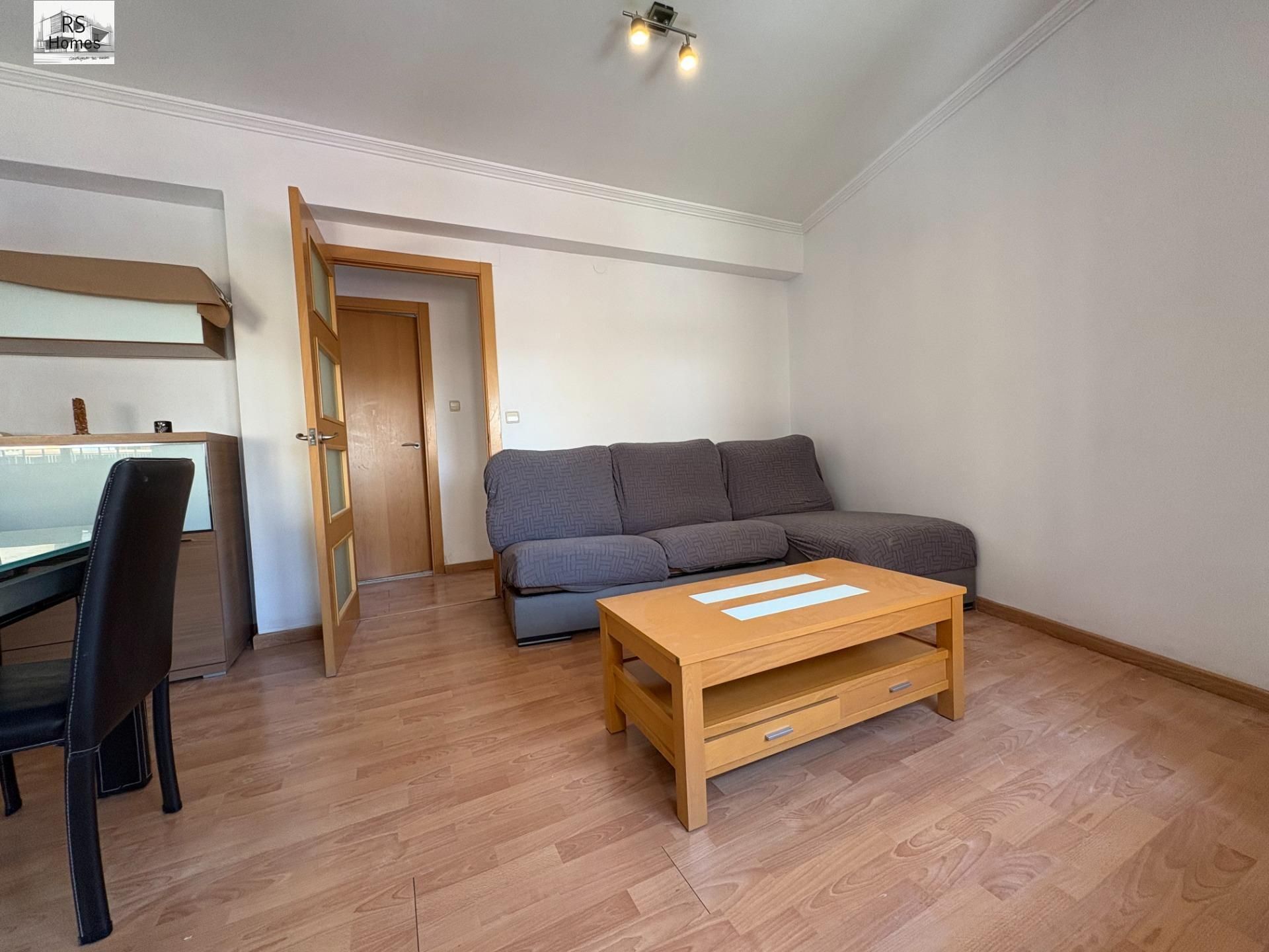 Sala d'estar de Pis en venda en L'Eliana amb Parquet