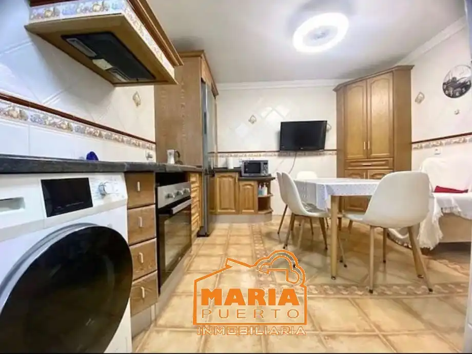 Kitchen of Detached homes for share in Málaga Capital  with Furnished
