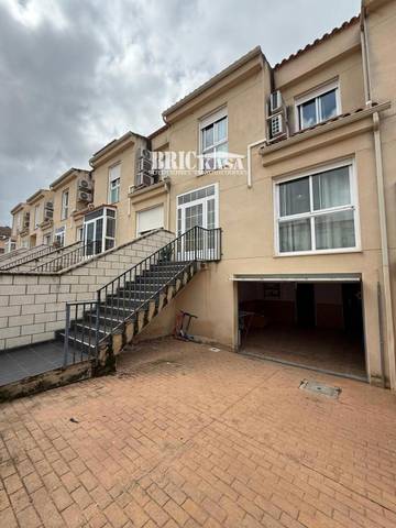 Casa adosada en Venta en ESPLIEGO en Mejostilla