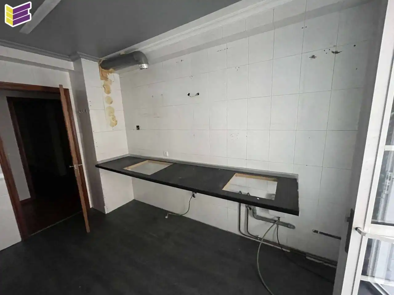 Kitchen of Flat for sale in Vigo   with Heating, Parquet flooring and Terrace
