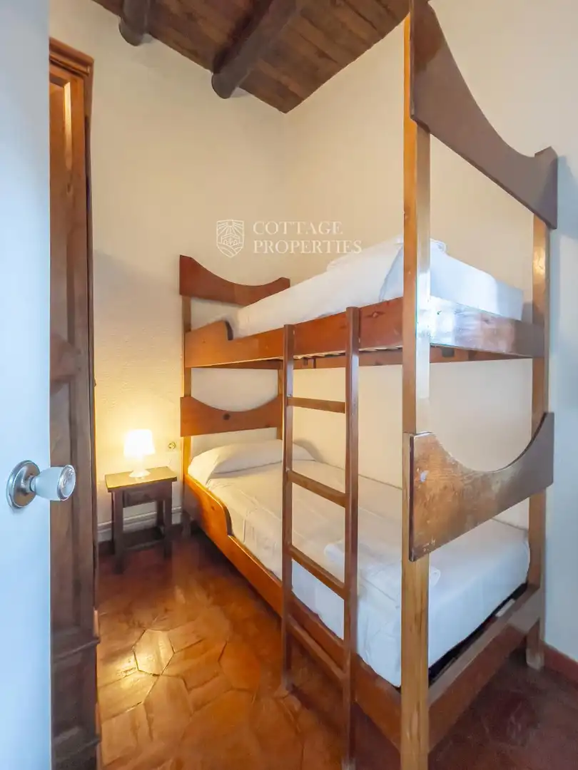 Bedroom of Country homes for sale in Capmany