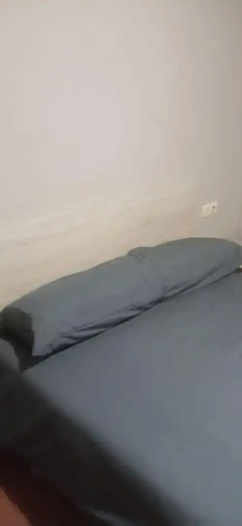 Schlafzimmer von Wohnungen zur Miete in Cangas  mit Privatgarten, Möbliert und Ofen
