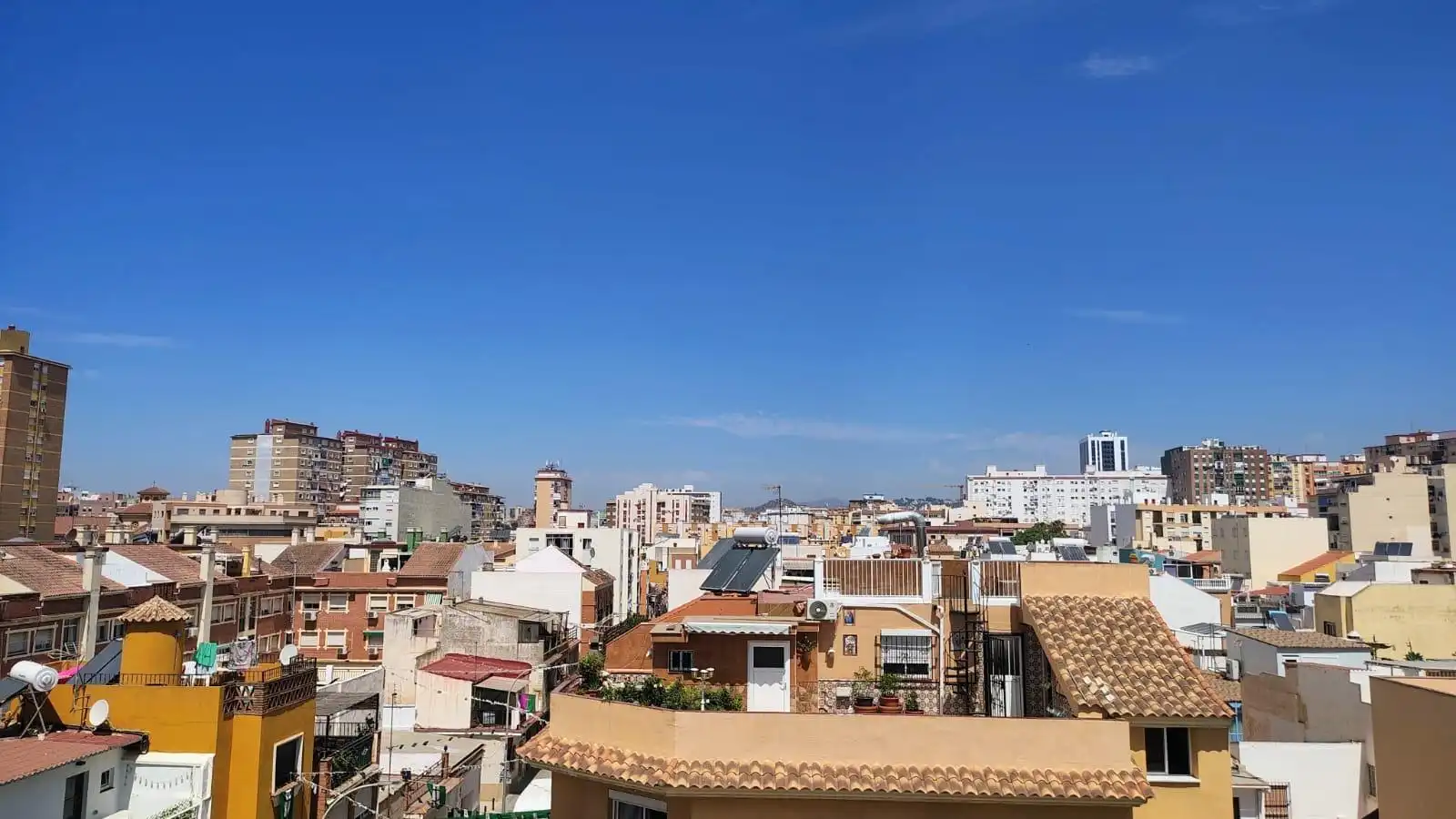 Außenansicht von Gebäude zum Verkauf in Málaga