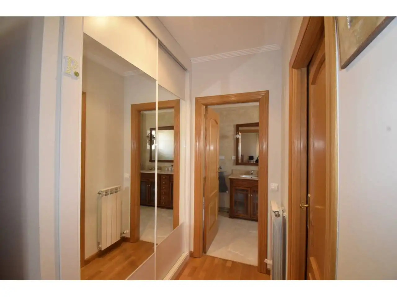 Casa o xalet en venda en León Capital  amb Calefacció, Parquet i Terrassa
