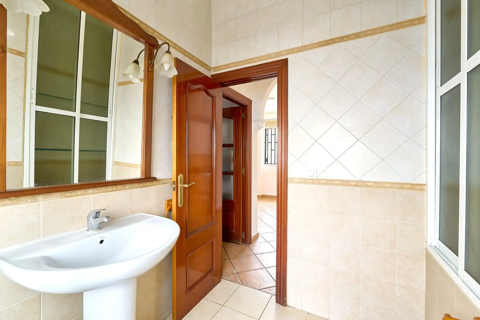 Baño de Piso en venta en Málaga con Aire acondicionado