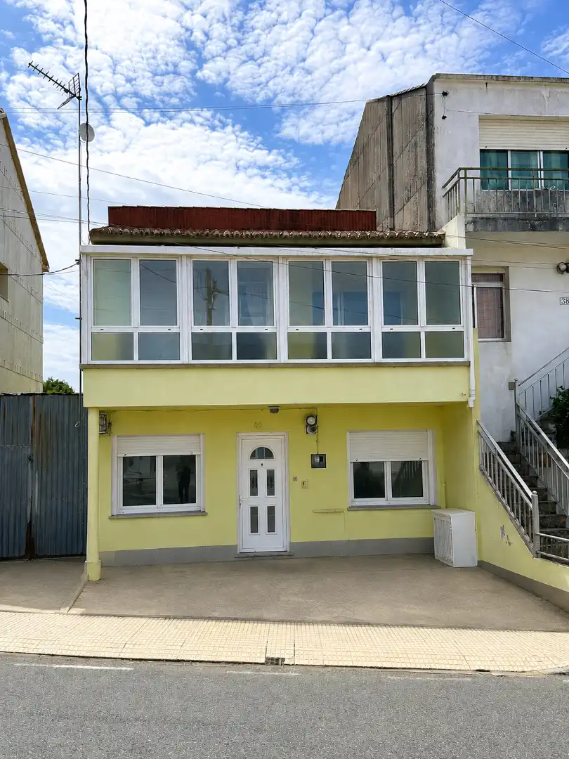 Casa amb terrassa en venda a Cariño