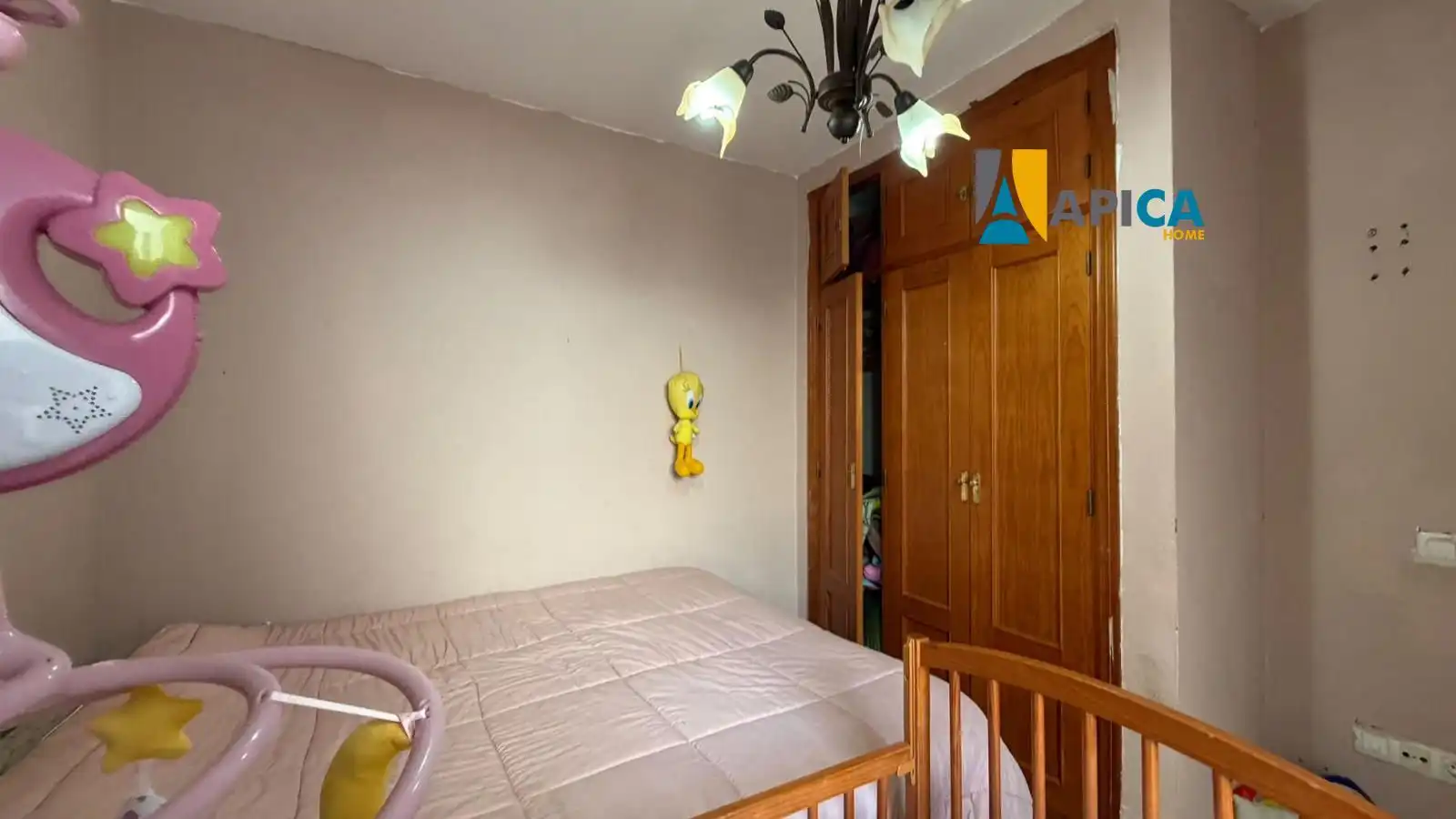 Habitación de Piso en venta en Chiclana de la Frontera con Terraza, Trastero y Amueblado