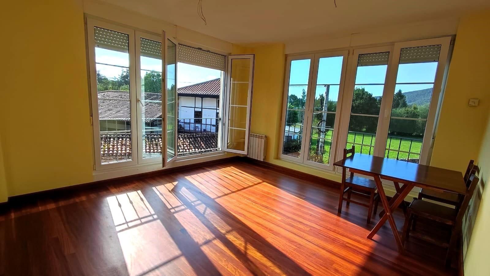 Living room of Flat for sale in Castañeda  with Heating