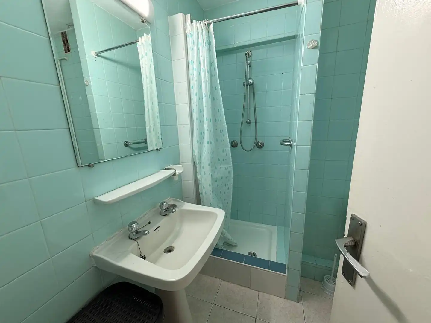 Bathroom of Apartments for rent in Solymar