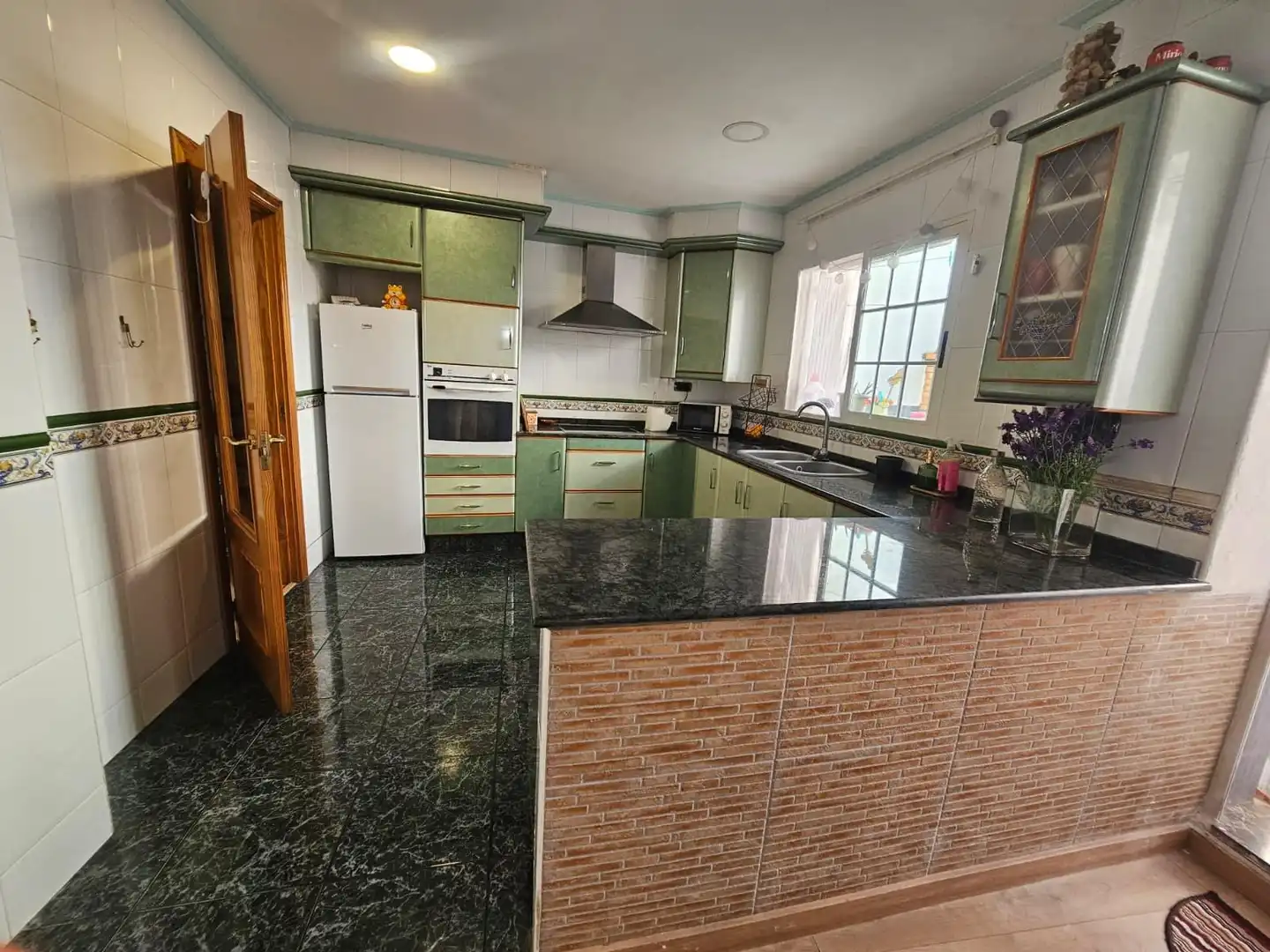 Cocina de Casa o chalet en venta en Sagunto / Sagunt con Calefacción, Terraza y Trastero