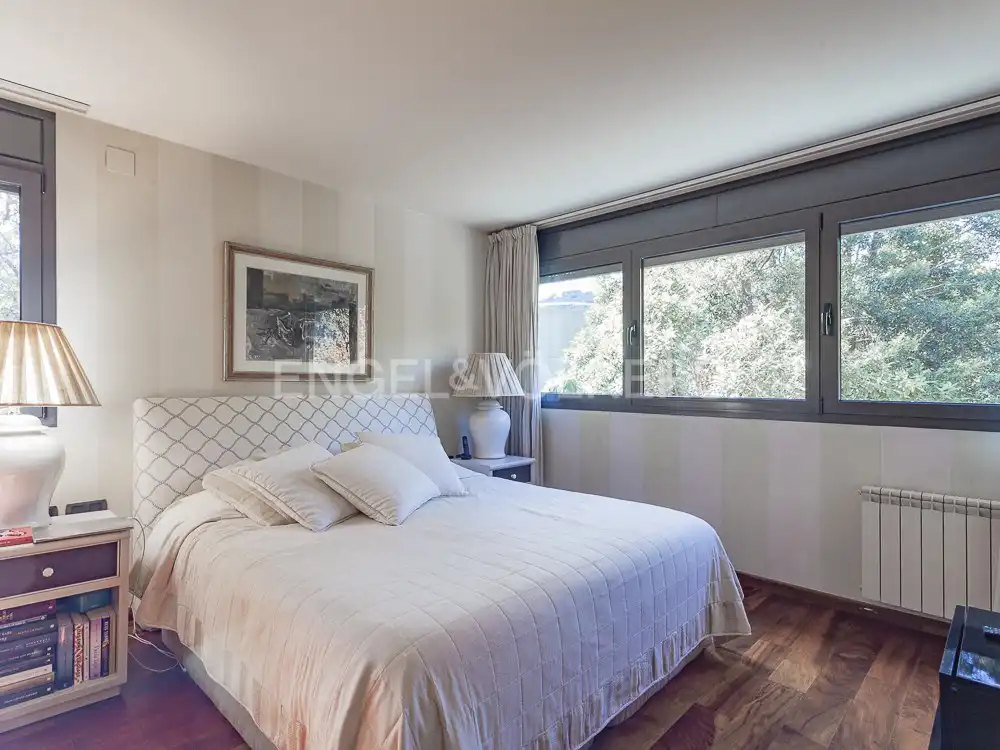 Habitación de Casa o chalet en venta en Barcelona con Aire acondicionado, Calefacción y Jardín privado
